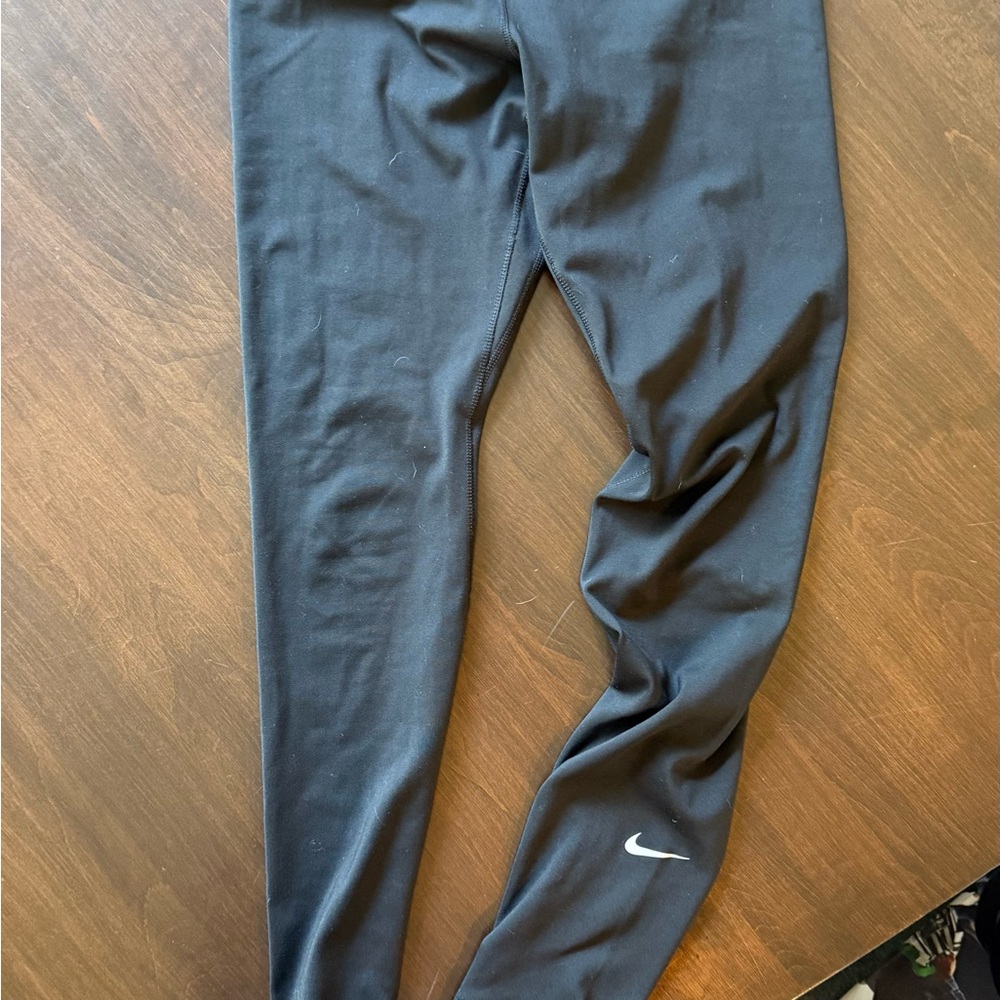 Nike Women’s Black Leggings. Great condition size S. Drifit. Great condition